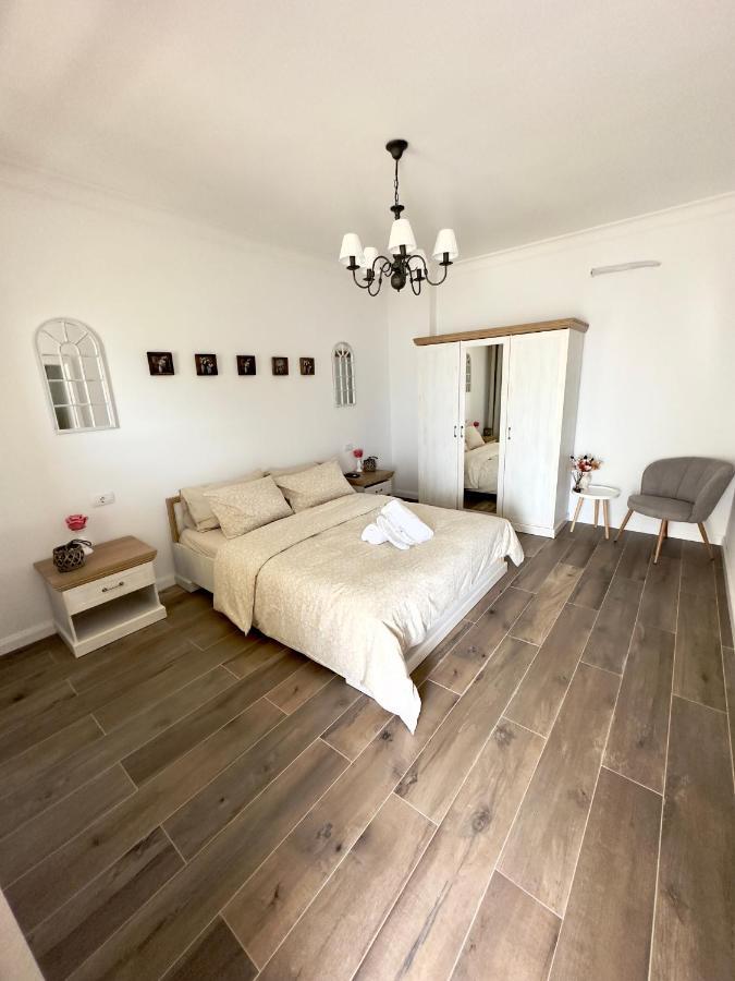 トゥルダ Alma Rezidence Bed & Breakfast エクステリア 写真